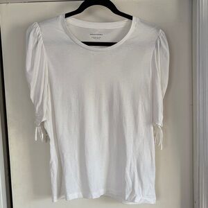 Banana Republic Classic White Short Sleeve Top